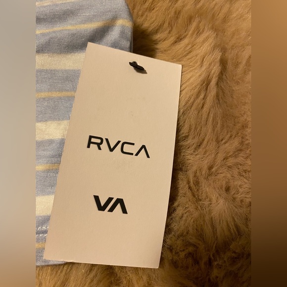 RVCA Hooky T-Shirt BNWT size large - Picture 8 of 10